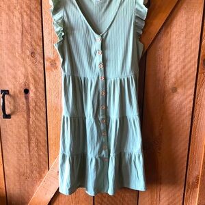 Iffei Women's Dress Light Green Sleeveless Button Up Size large light green